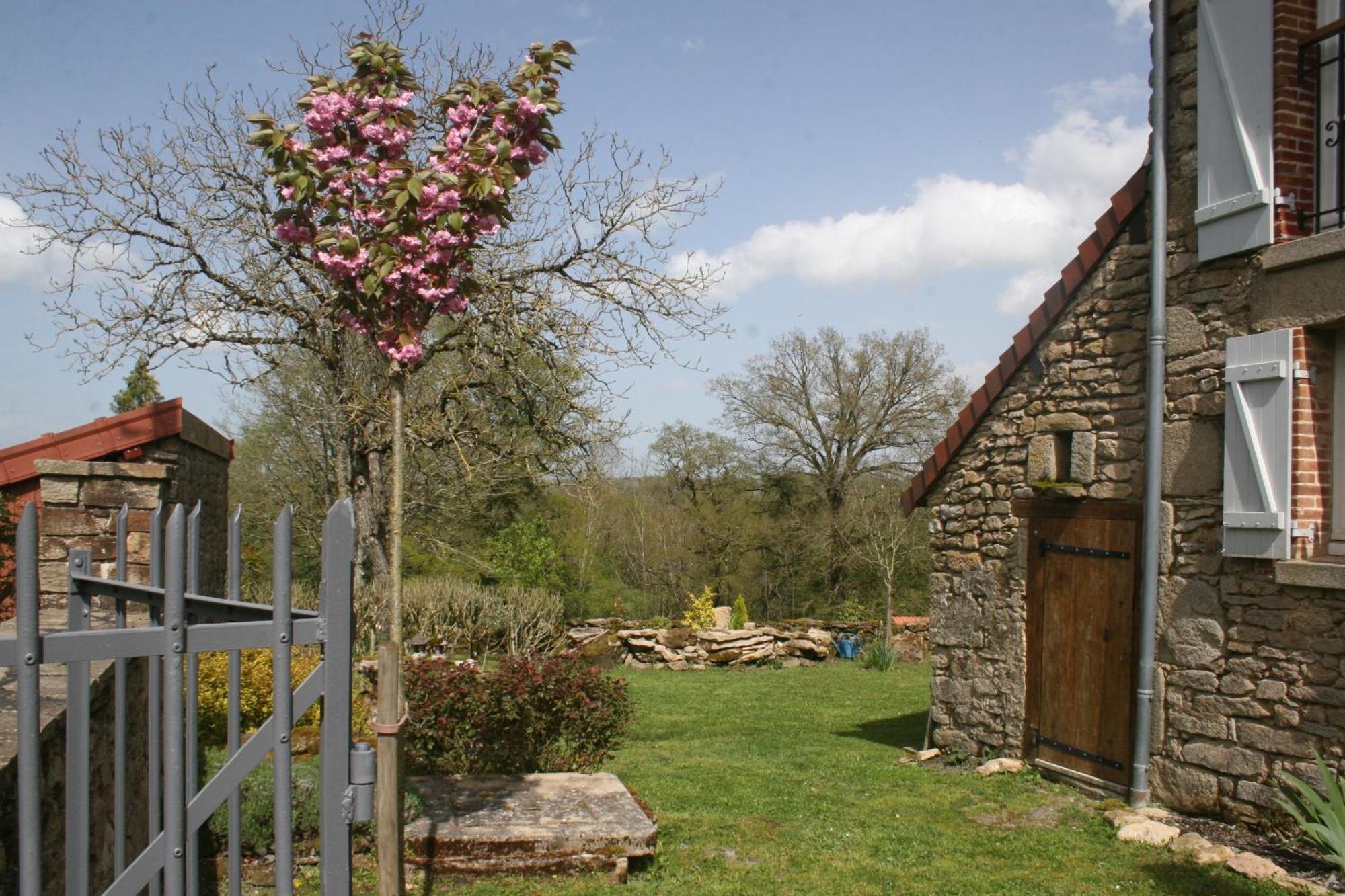 Maison L'abeille Holiday home *
