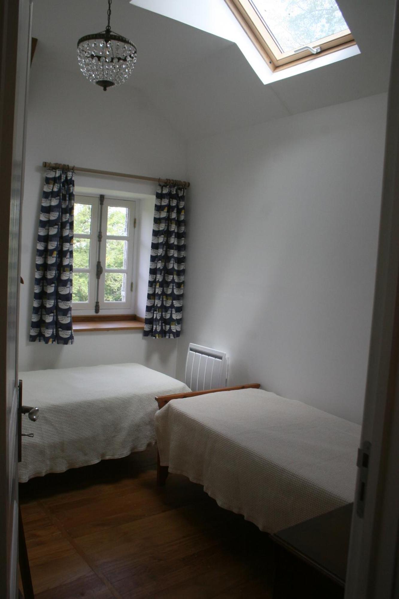Maison L'abeille * Saint-Plantaire